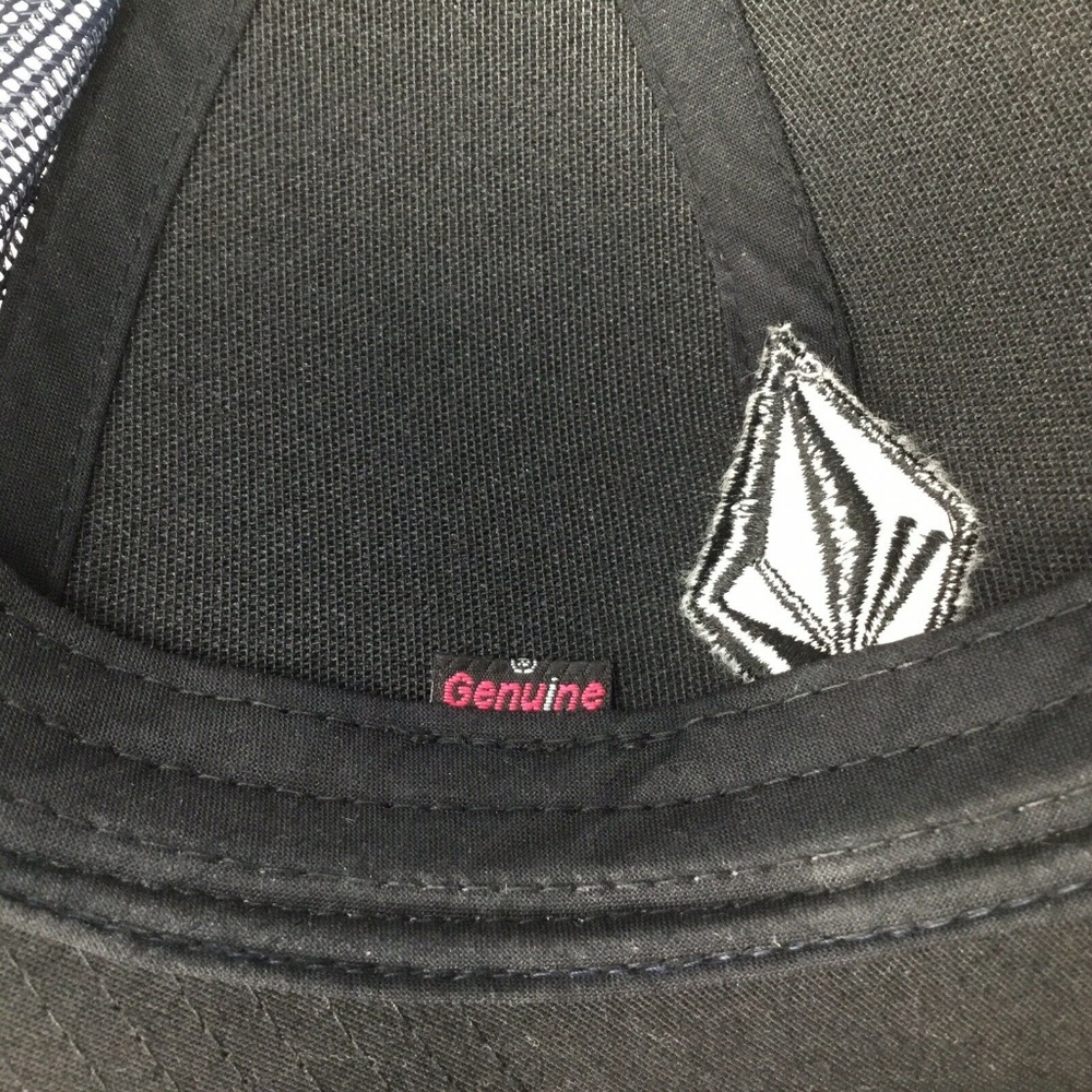 Volcom~Ball Cap~Hat~Mesh~Embroidered~Snap Back - Picture 7 of 8